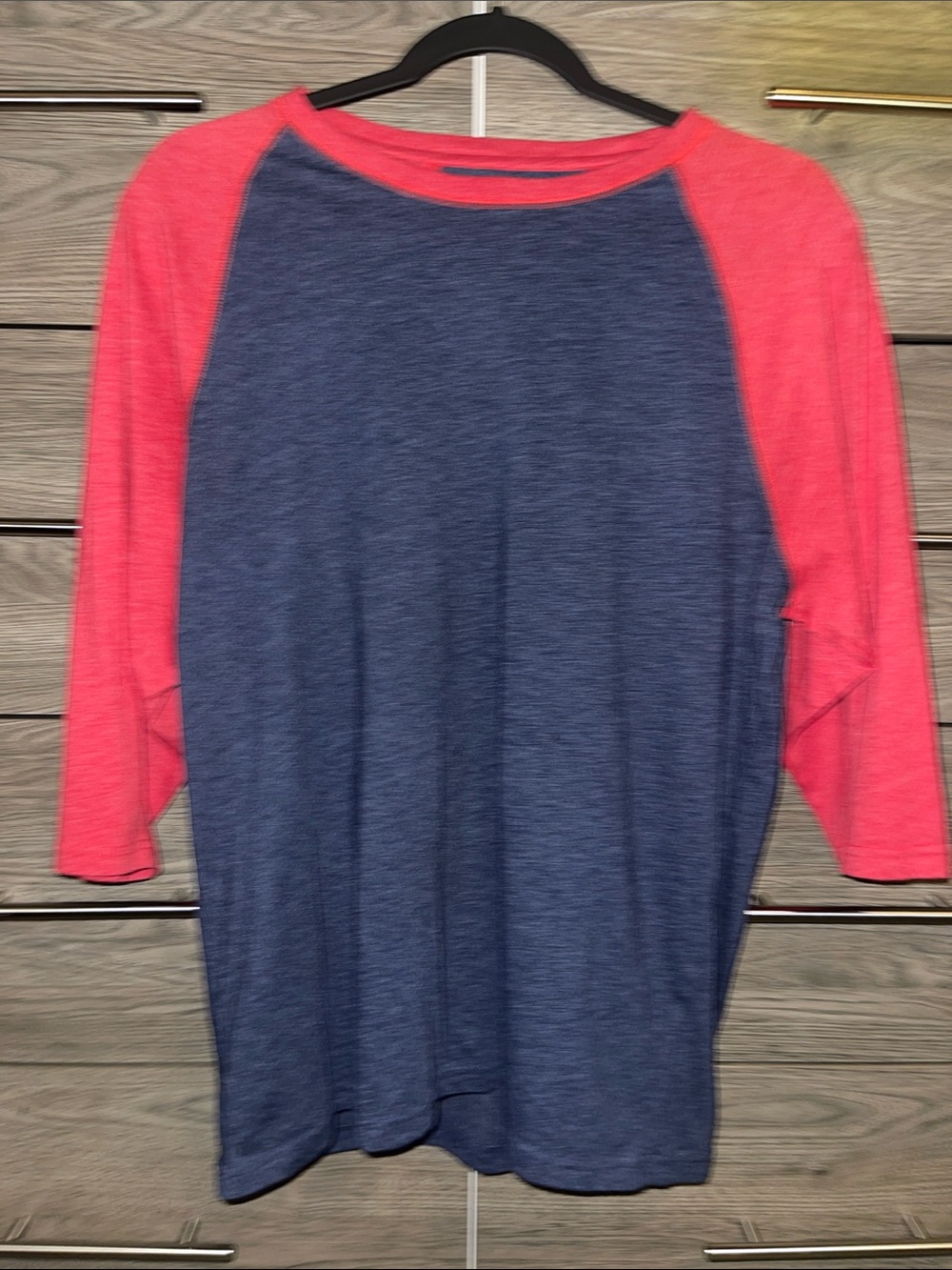 American Rag Navy and Coral Raglan Long Sleeve Tee❤️